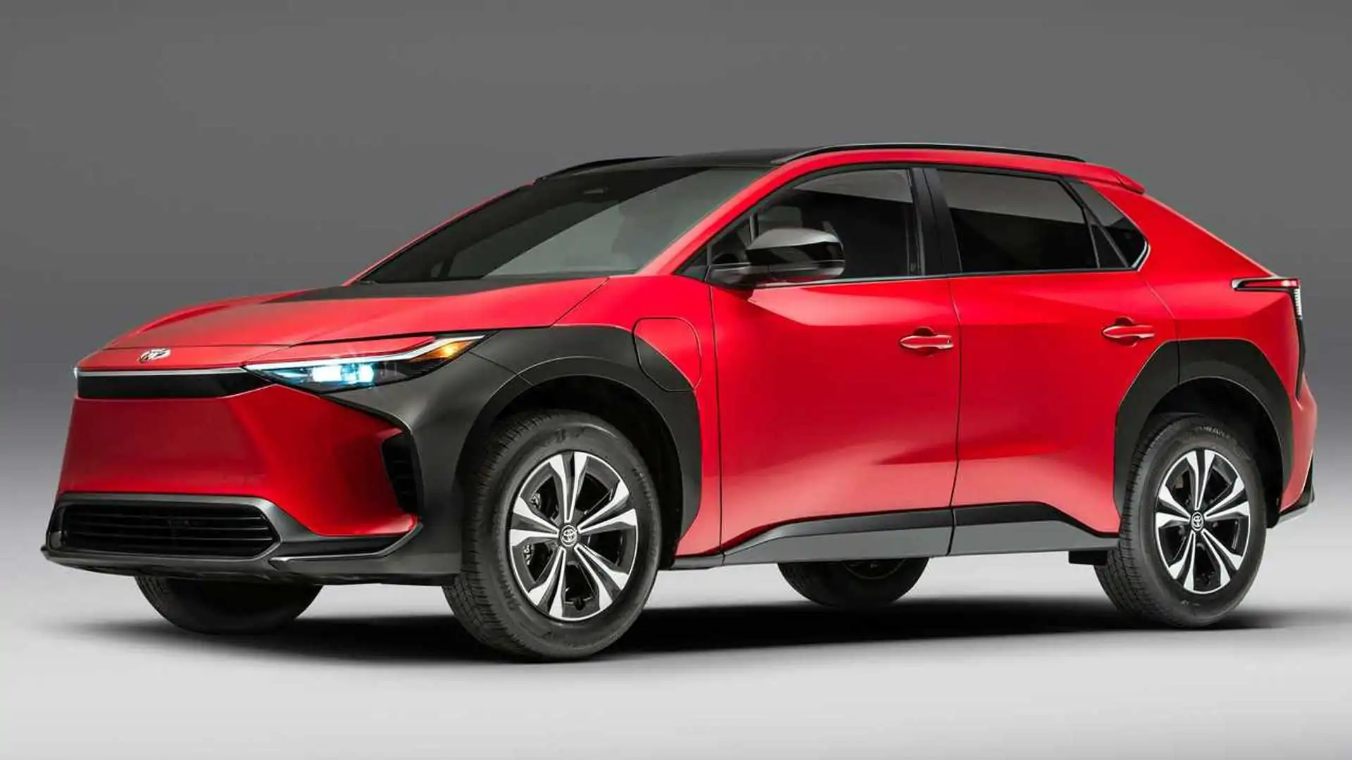 Toyota’s Electric Ambition: The Toyota bZ4X Leading the Charge